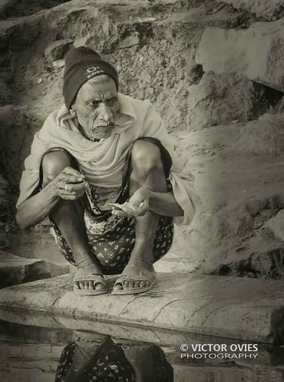 Varanasi - Life in the ghats - Old man